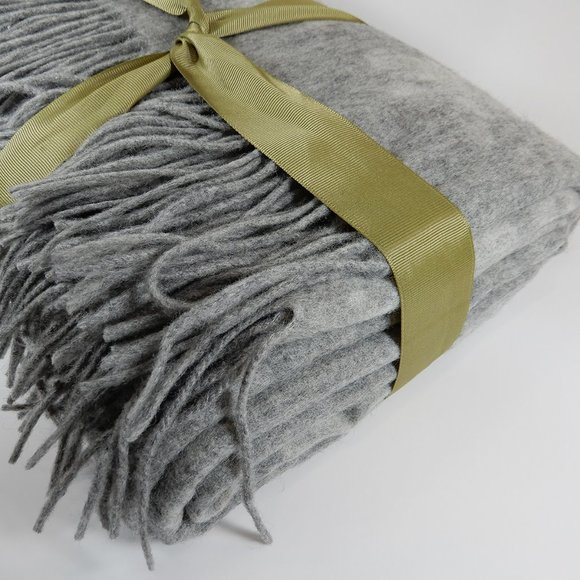 MICHAEL ARAM Orchid Fringe THROW Grey 100% Wool Floral 50 x 70 NEW $250 - Picture 7 of 10